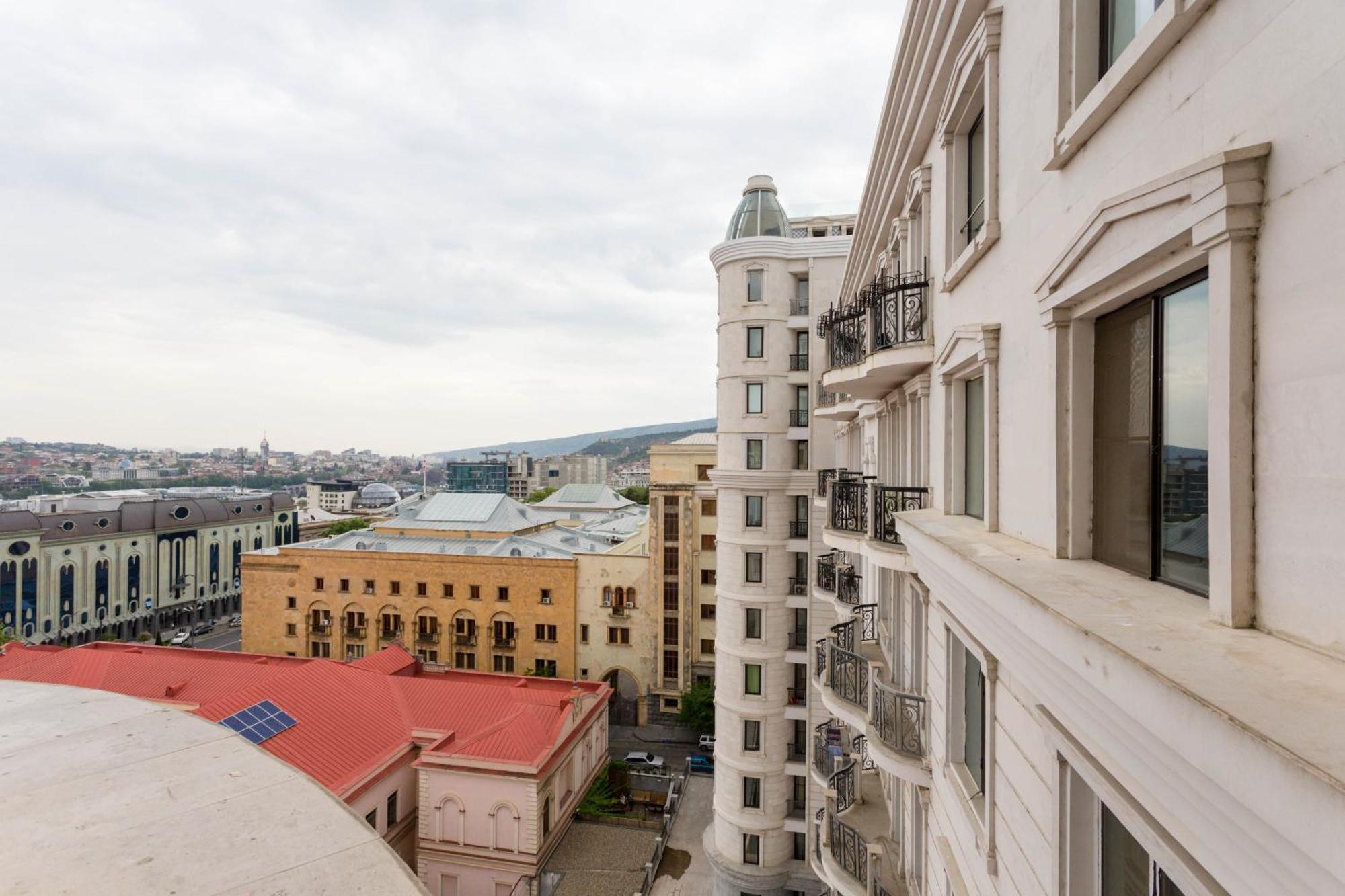 City Luxury Apartment L Тбилиси Екстериор снимка