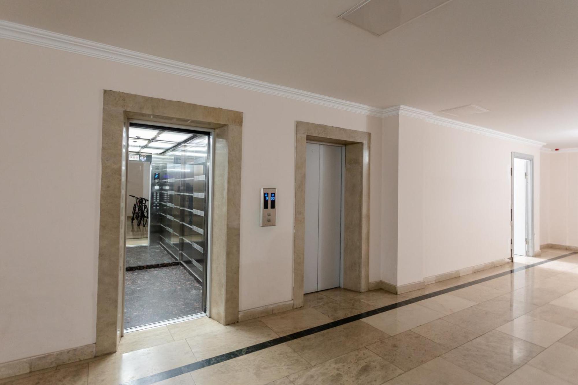 City Luxury Apartment L Тбилиси Екстериор снимка